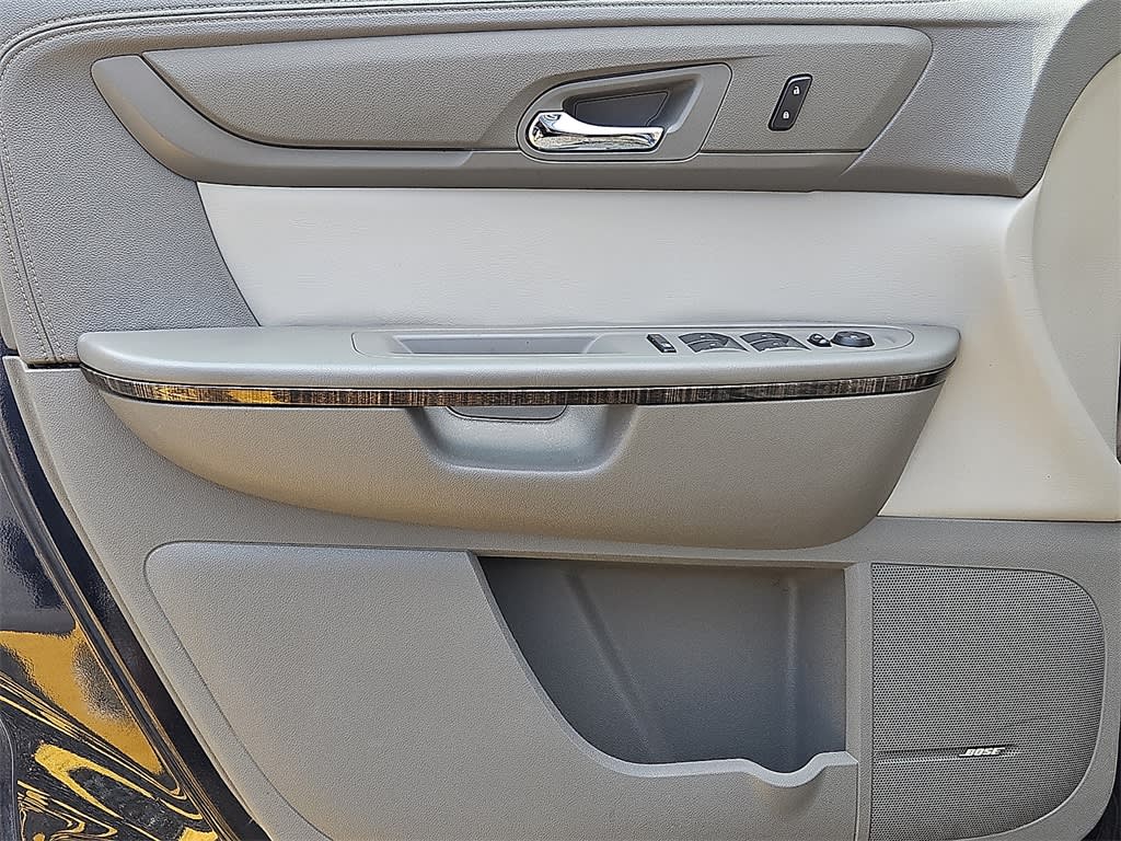 Thumbnail: 2016 GMC Acadia - 21
