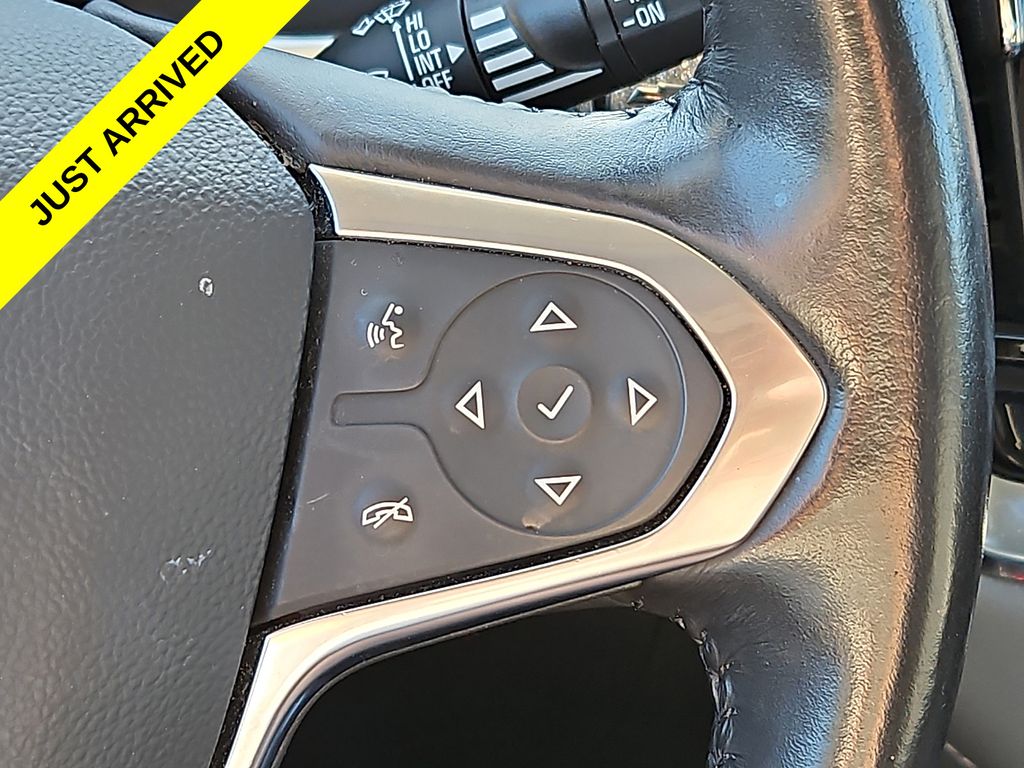 Thumbnail: 2021 Chevrolet Traverse - 26
