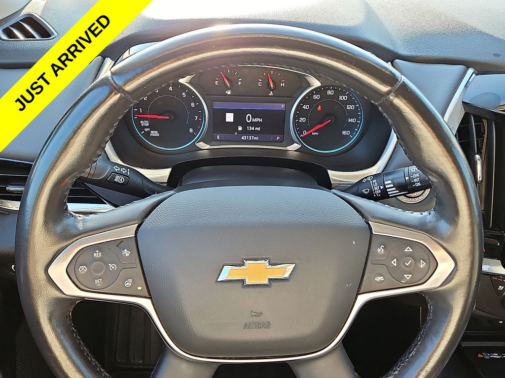 Thumbnail: 2021 Chevrolet Traverse - 8