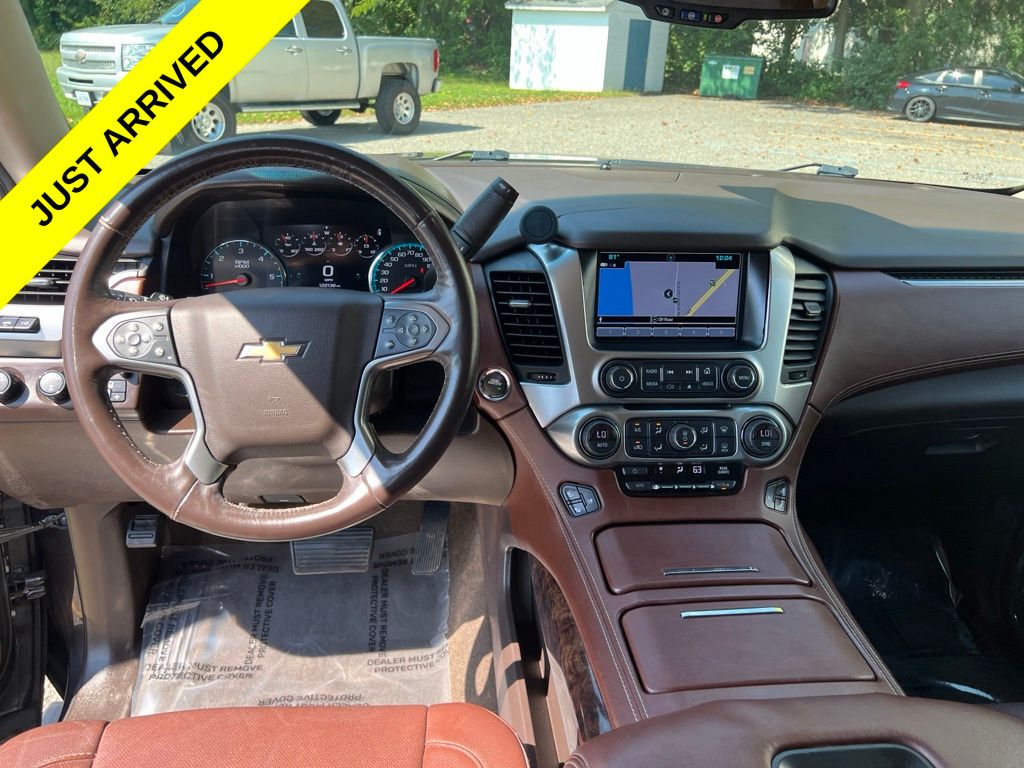 Thumbnail: 2017 Chevrolet Suburban - 6