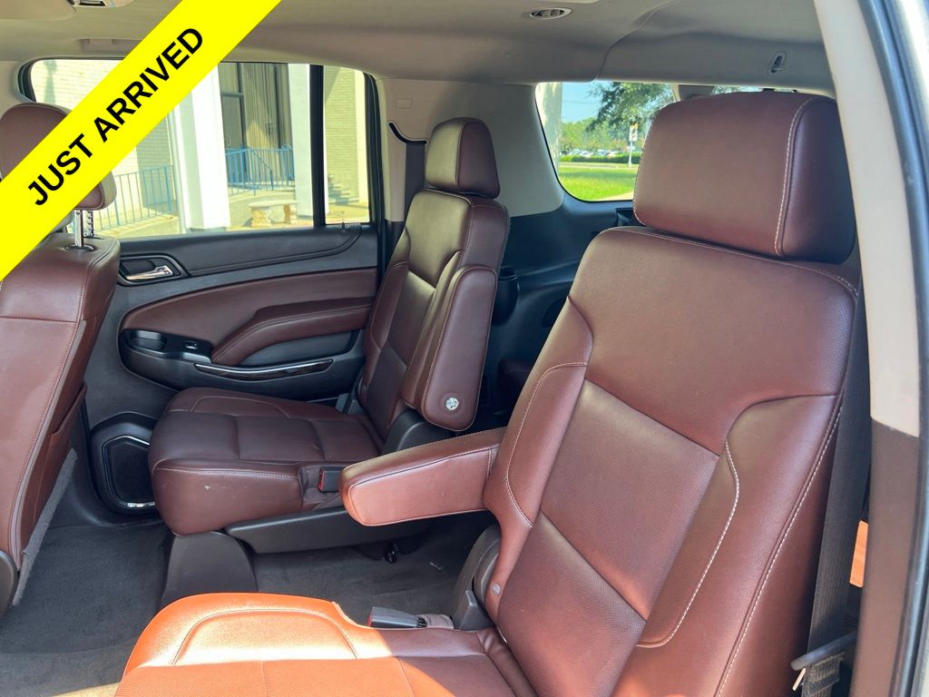 Thumbnail: 2017 Chevrolet Suburban - 8