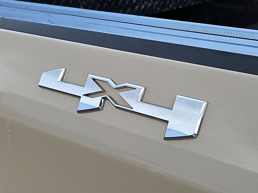 Thumbnail: 2022 GMC Sierra 1500 - 32