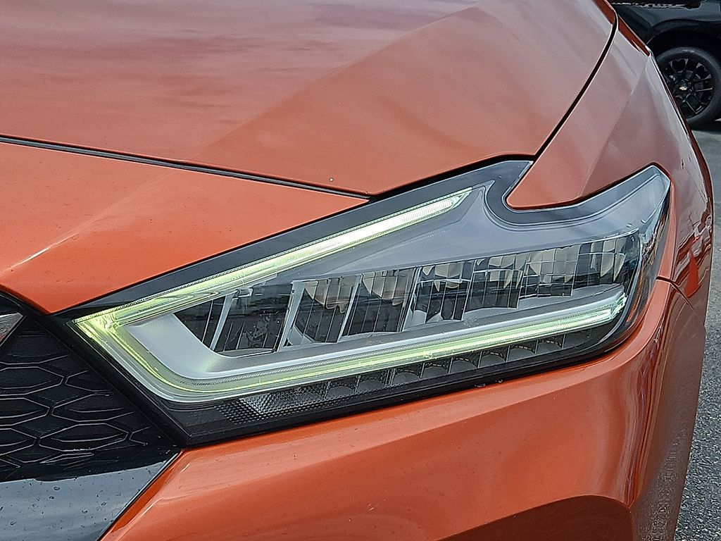 Thumbnail: 2019 Nissan Maxima - 16
