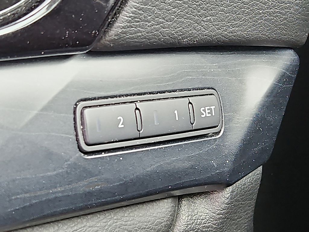 Thumbnail: 2019 Nissan Maxima - 25