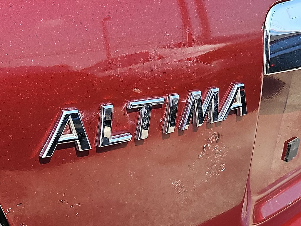 Thumbnail: 2010 Nissan Altima - 6