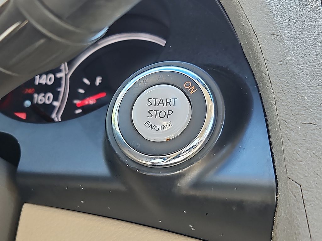 Thumbnail: 2010 Nissan Altima - 29
