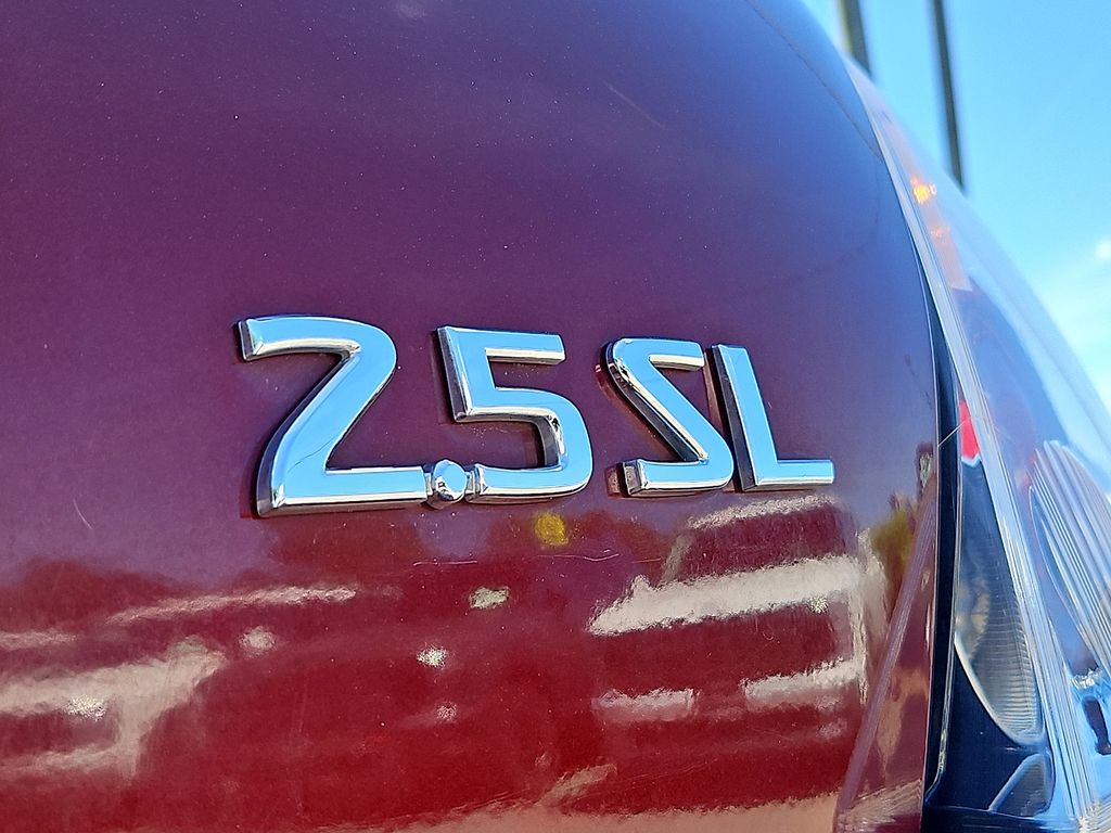 Thumbnail: 2010 Nissan Altima - 33