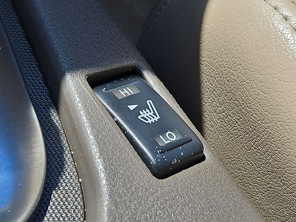 Thumbnail: 2010 Nissan Altima - 16