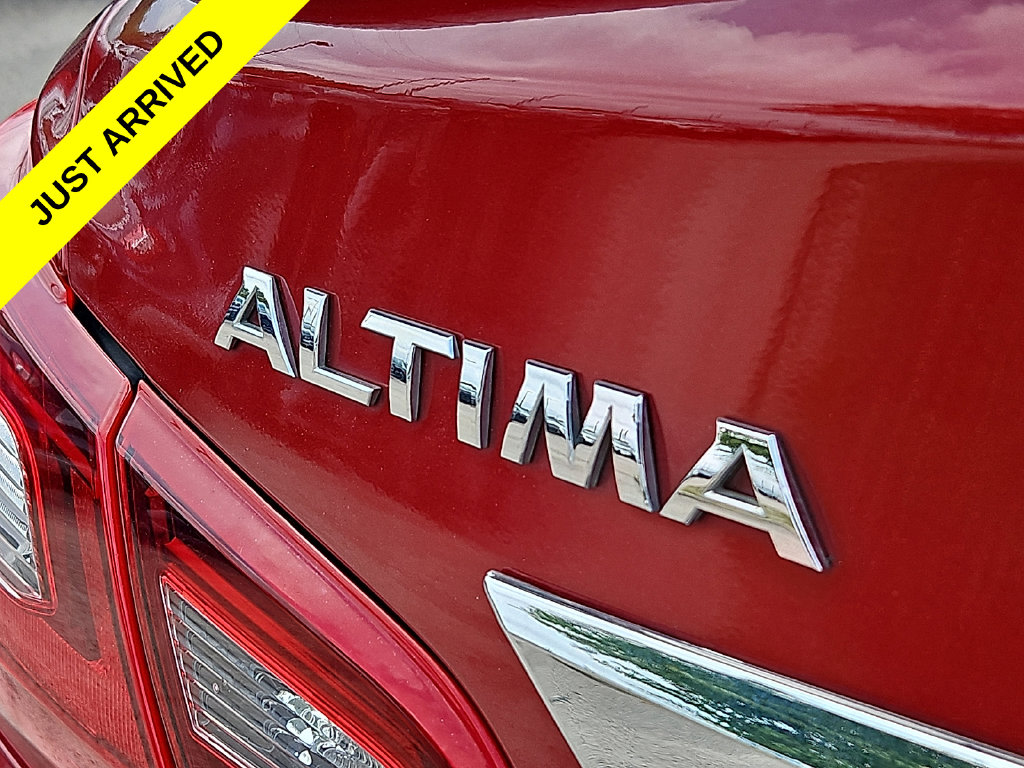 Thumbnail: 2017 Nissan Altima - 29