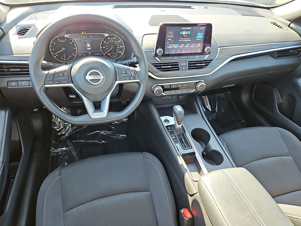 Thumbnail: 2025 Nissan Altima - 2