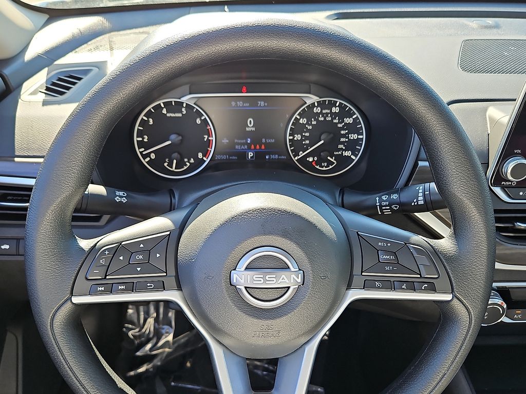 Thumbnail: 2025 Nissan Altima - 9
