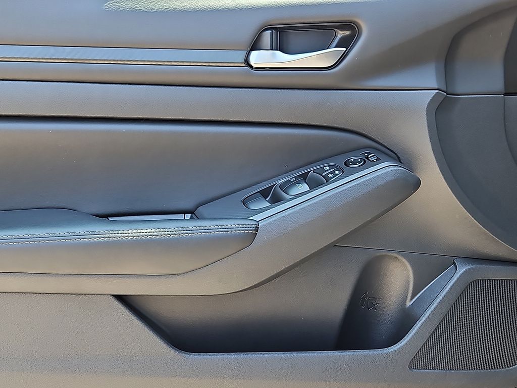 Thumbnail: 2025 Nissan Altima - 20