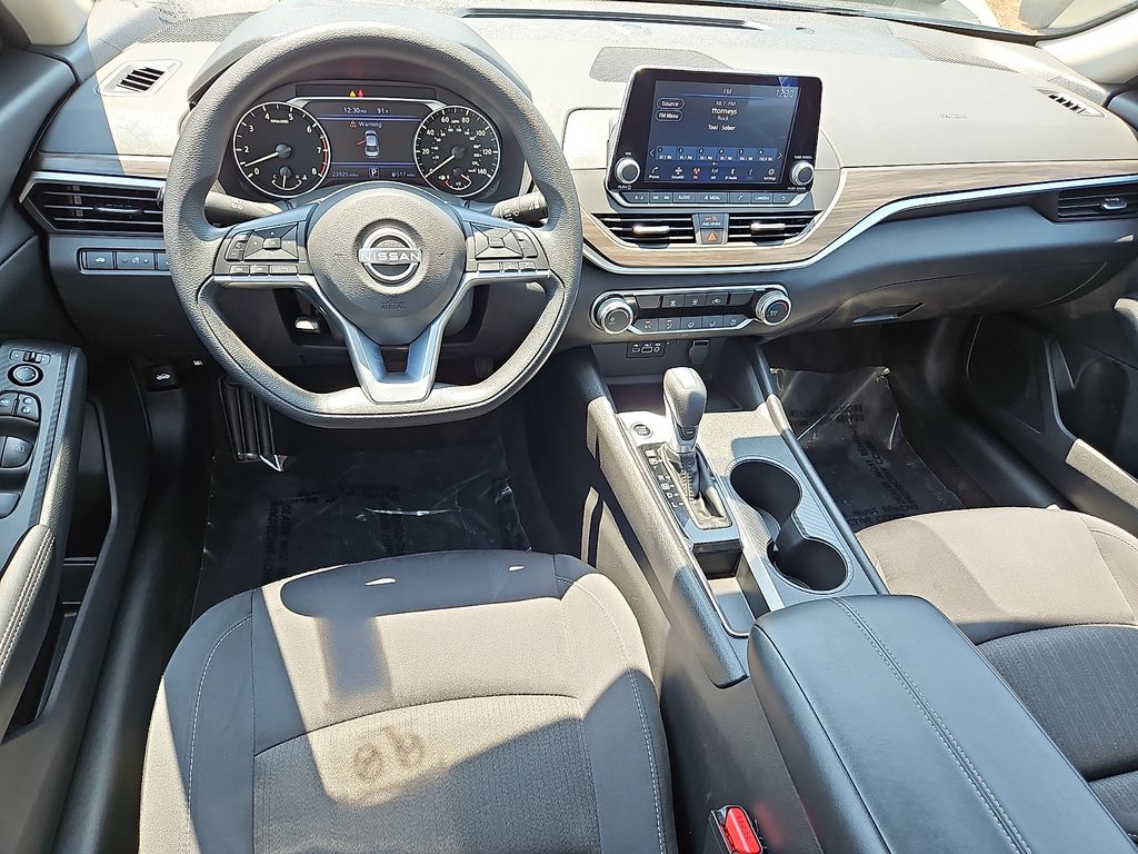 Thumbnail: 2025 Nissan Altima - 2