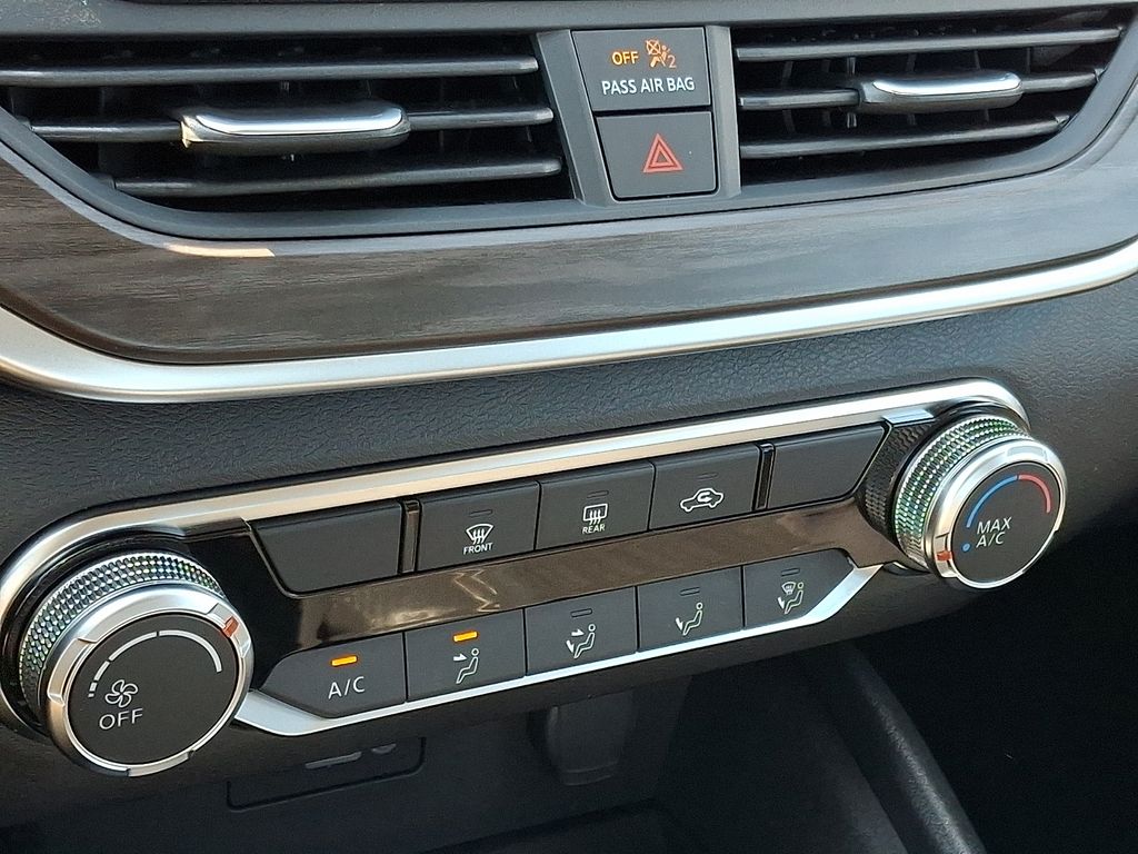 Thumbnail: 2025 Nissan Altima - 21