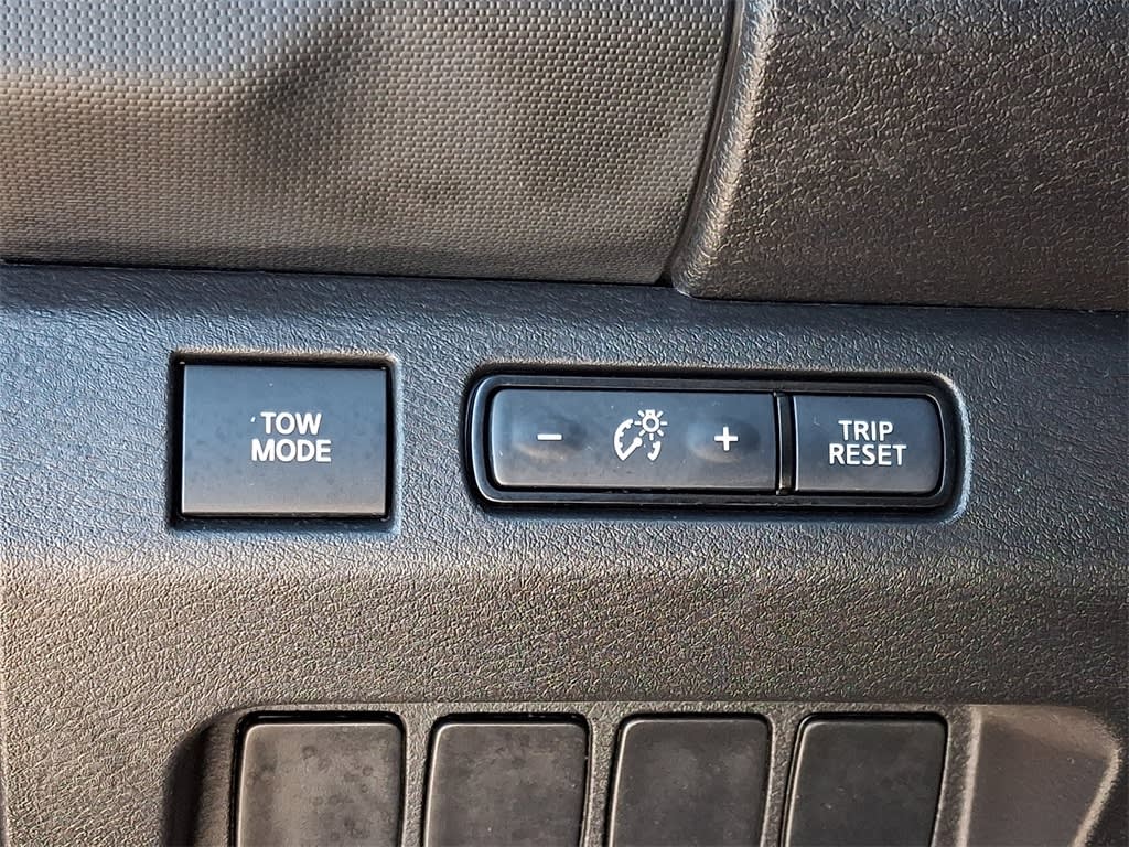 Thumbnail: 2024 Nissan Frontier - 27