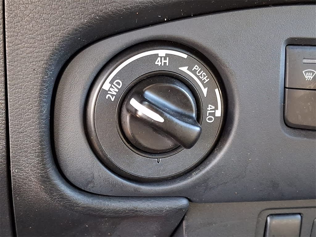 Thumbnail: 2024 Nissan Frontier - 29