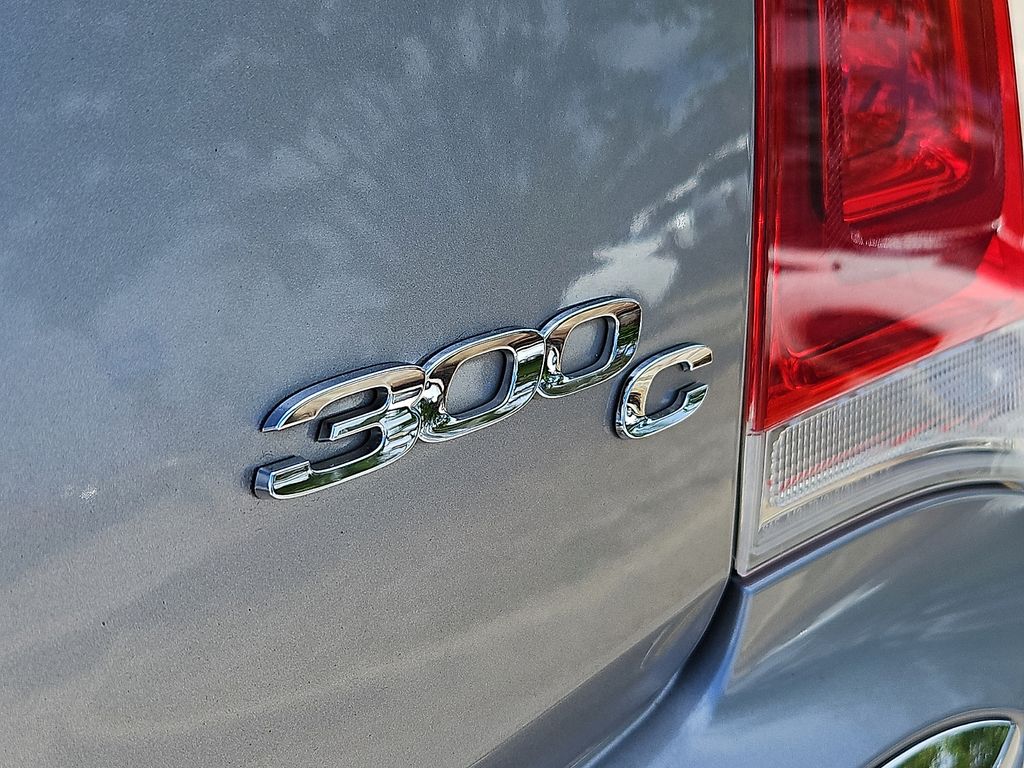 Thumbnail: 2016 Chrysler 300 - 33