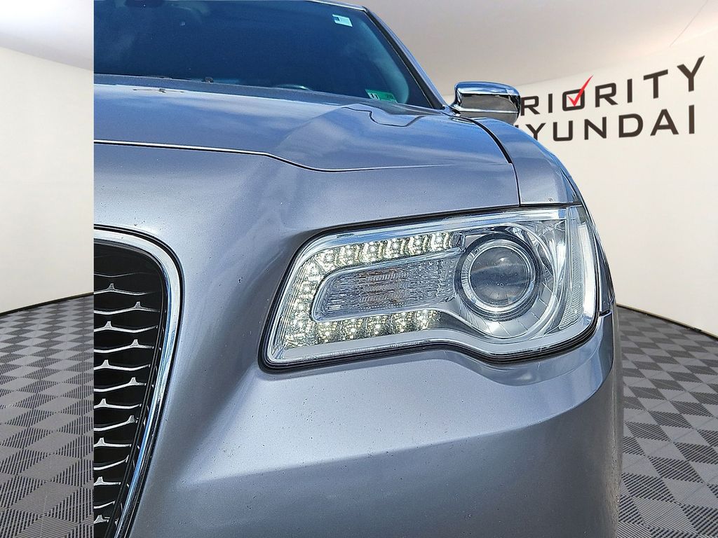 Thumbnail: 2016 Chrysler 300 - 19