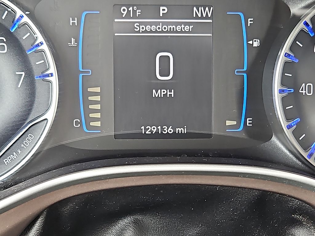 Thumbnail: 2017 Chrysler Pacifica - 14