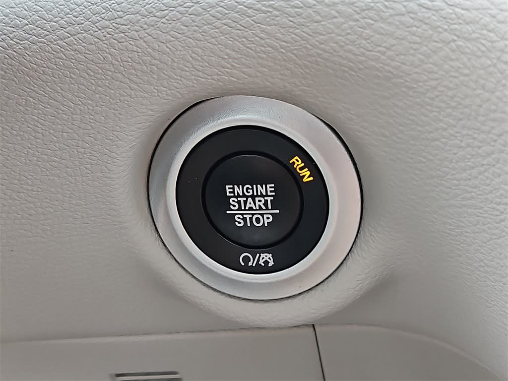Thumbnail: 2019 Chrysler Pacifica - 28