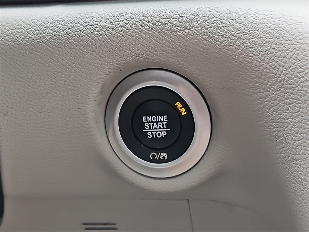 Thumbnail: 2019 Chrysler Pacifica - 29