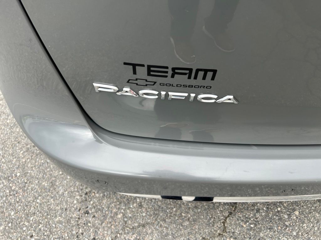 Thumbnail: 2021 Chrysler Pacifica - 4