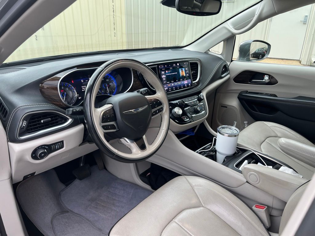 Thumbnail: 2021 Chrysler Pacifica - 2