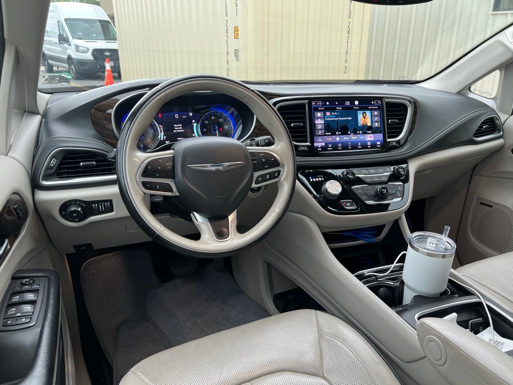 Thumbnail: 2021 Chrysler Pacifica - 5