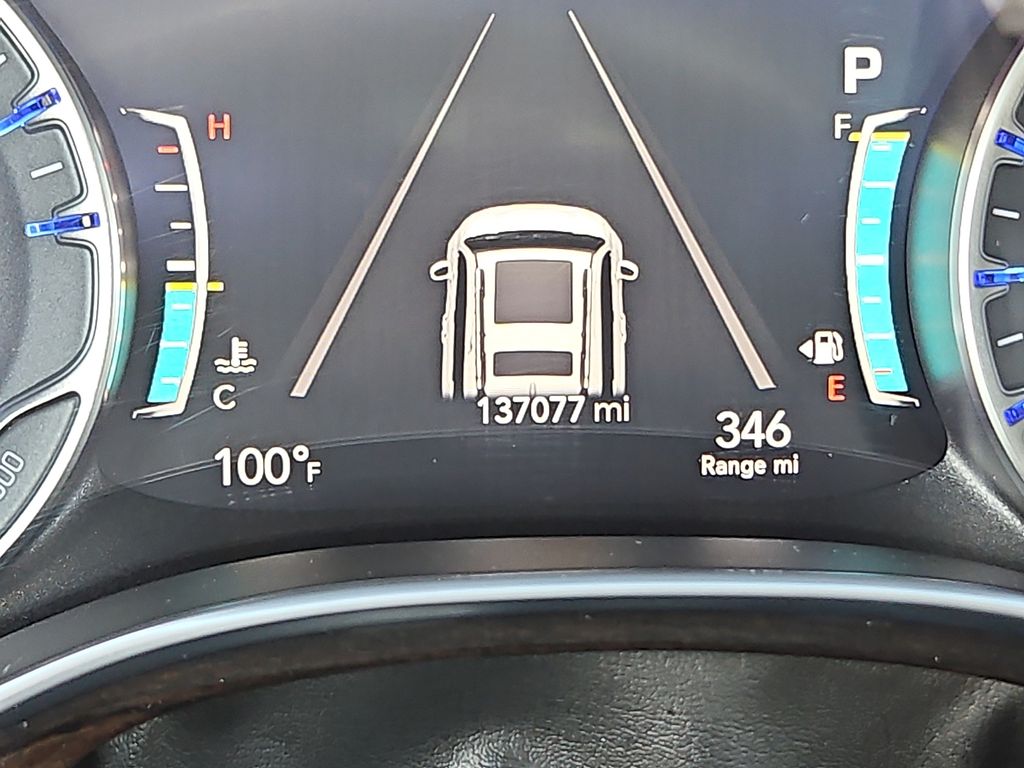 Thumbnail: 2021 Chrysler Pacifica - 12