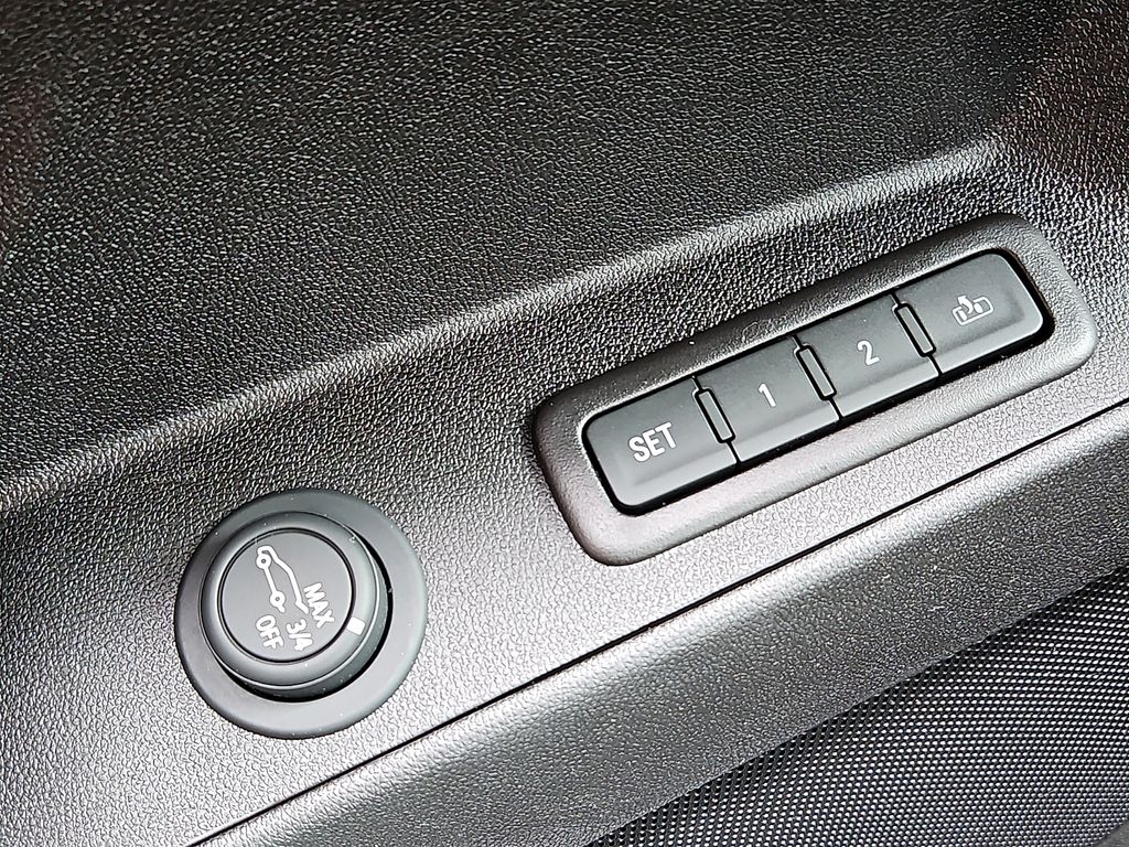 Thumbnail: 2019 Chevrolet Equinox - 26