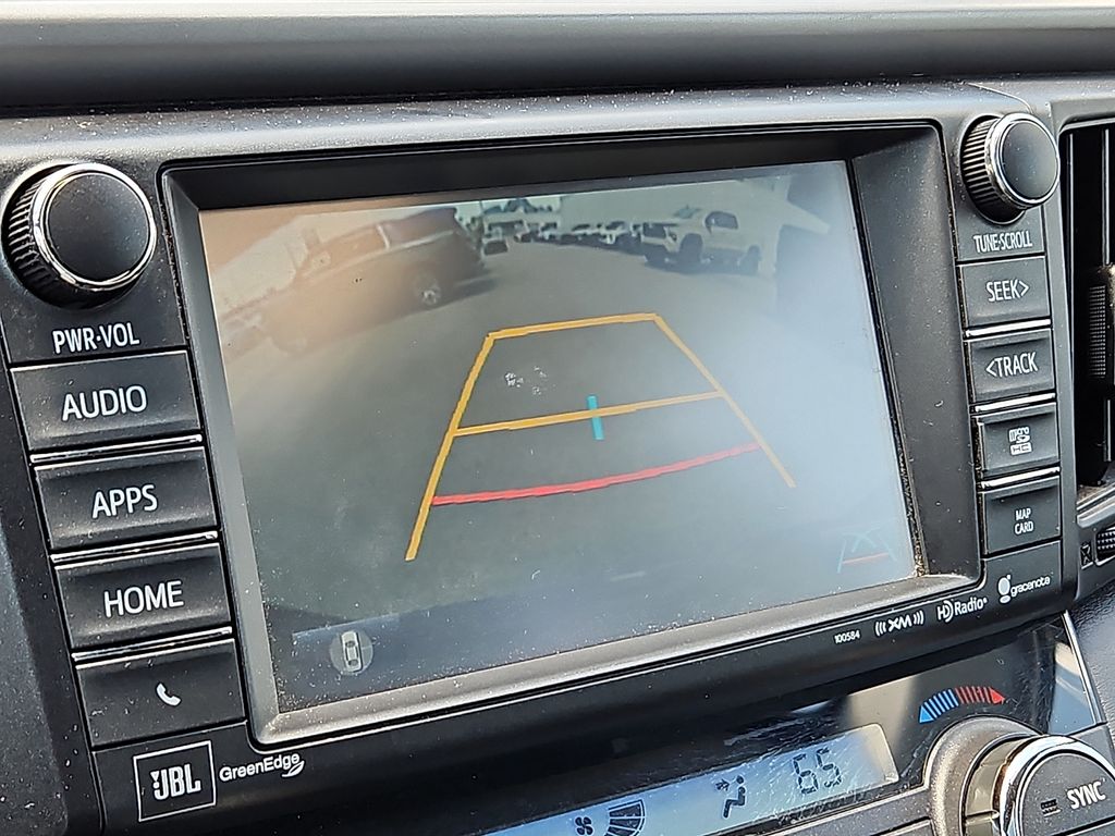 Thumbnail: 2016 Toyota RAV4 - 25