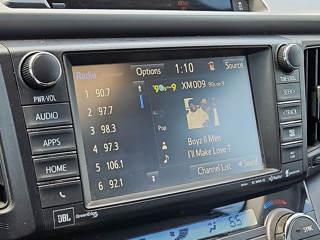 Thumbnail: 2016 Toyota RAV4 - 24