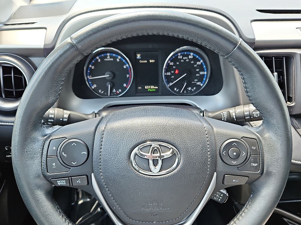 Thumbnail: 2016 Toyota RAV4 - 9