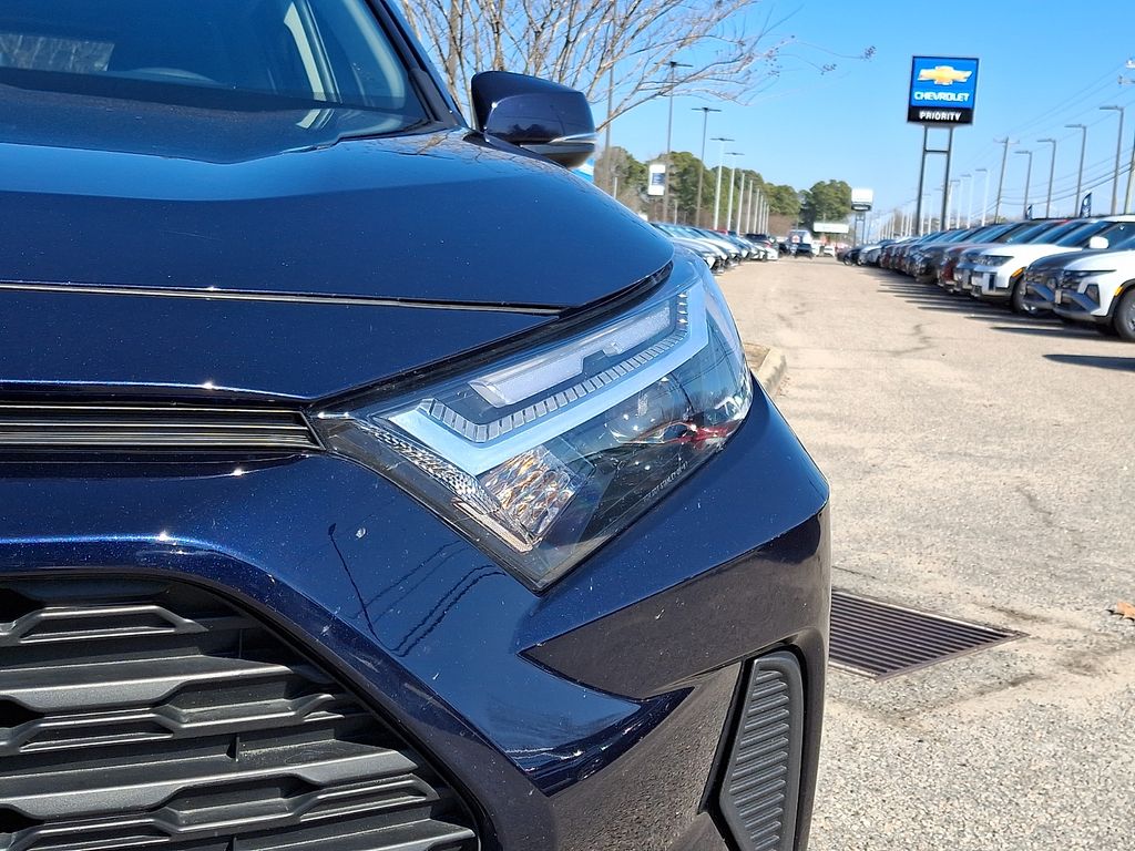 Thumbnail: 2024 Toyota RAV4 - 19