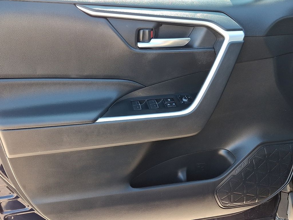 Thumbnail: 2024 Toyota RAV4 - 20