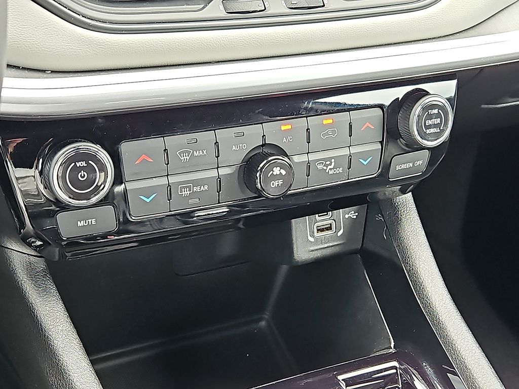 Thumbnail: 2025 Jeep Compass - 21