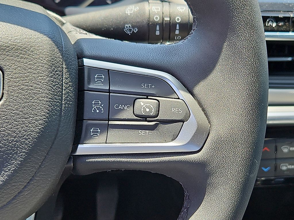 Thumbnail: 2025 Jeep Compass - 22