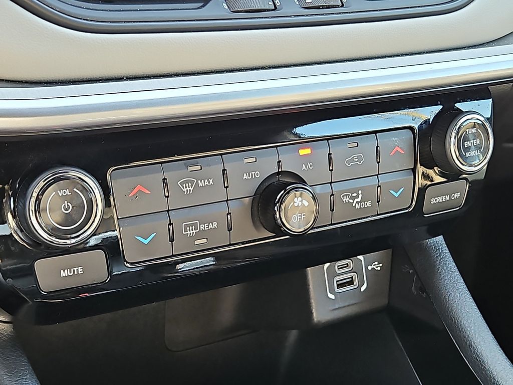 Thumbnail: 2025 Jeep Compass - 19