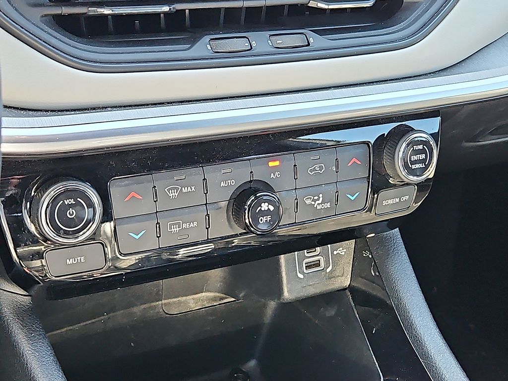Thumbnail: 2025 Jeep Compass - 20