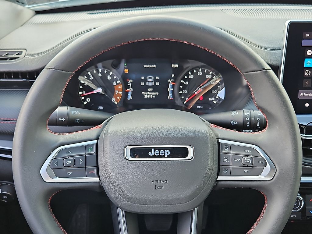 Thumbnail: 2025 Jeep Compass - 22