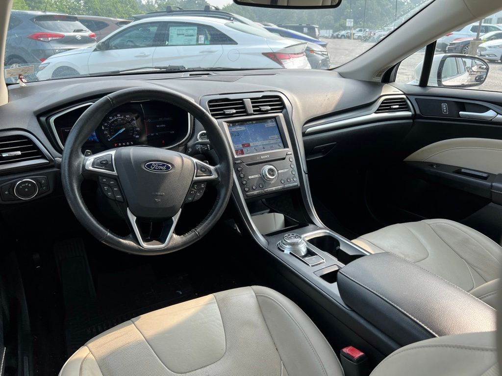 Thumbnail: 2017 Ford Fusion - 4