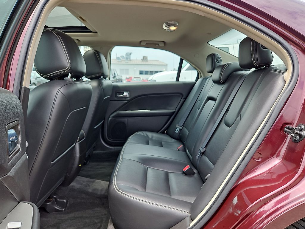 Thumbnail: 2012 Ford Fusion - 11