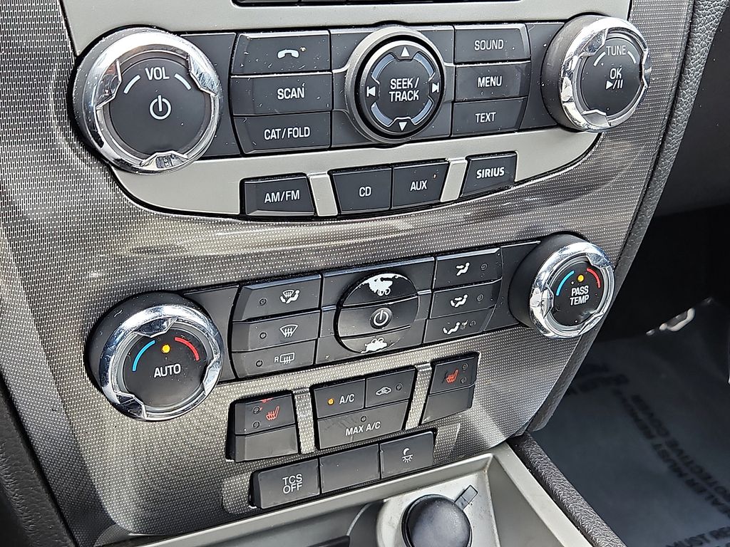 Thumbnail: 2012 Ford Fusion - 22