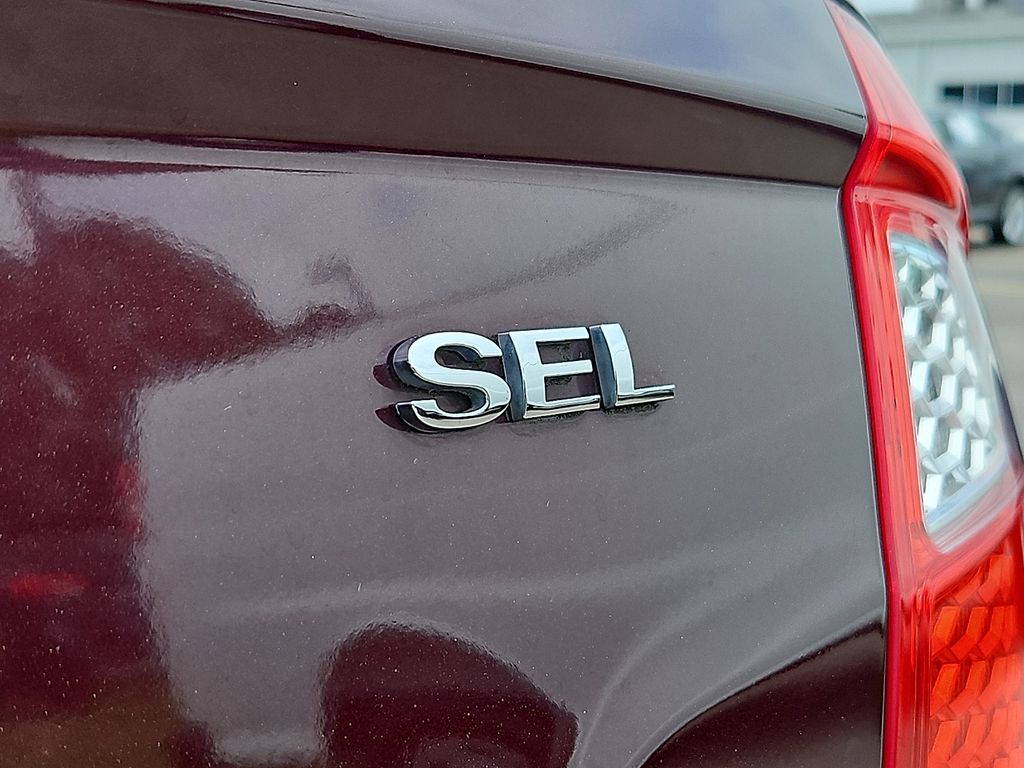 Thumbnail: 2012 Ford Fusion - 30