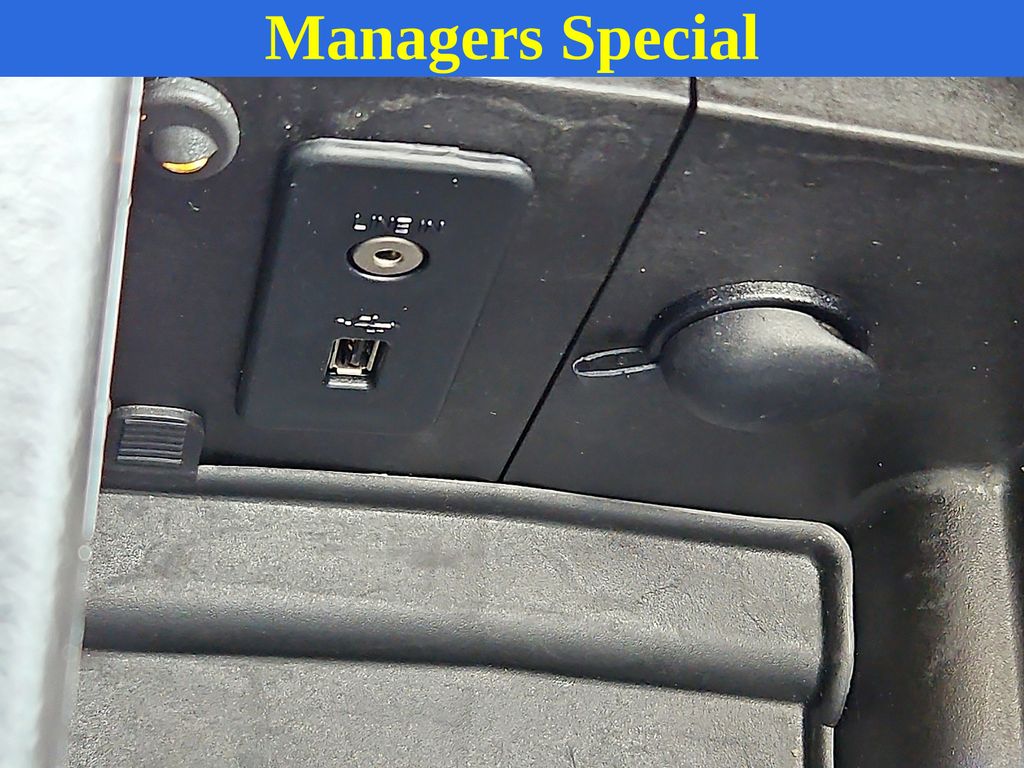 Thumbnail: 2012 Ford Fusion - 28