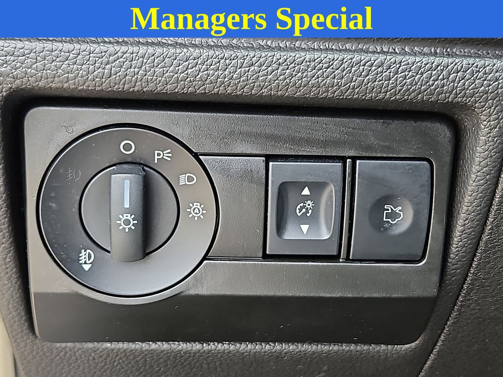 Thumbnail: 2012 Ford Fusion - 26