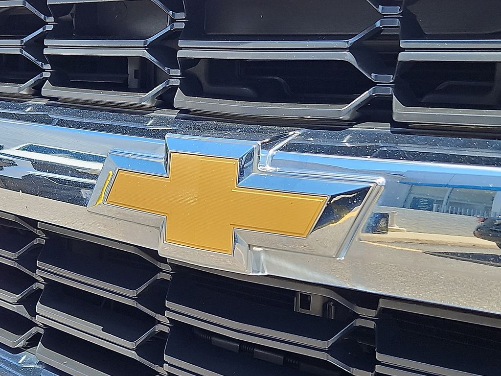 Thumbnail: 2018 Chevrolet Silverado 1500 - 29