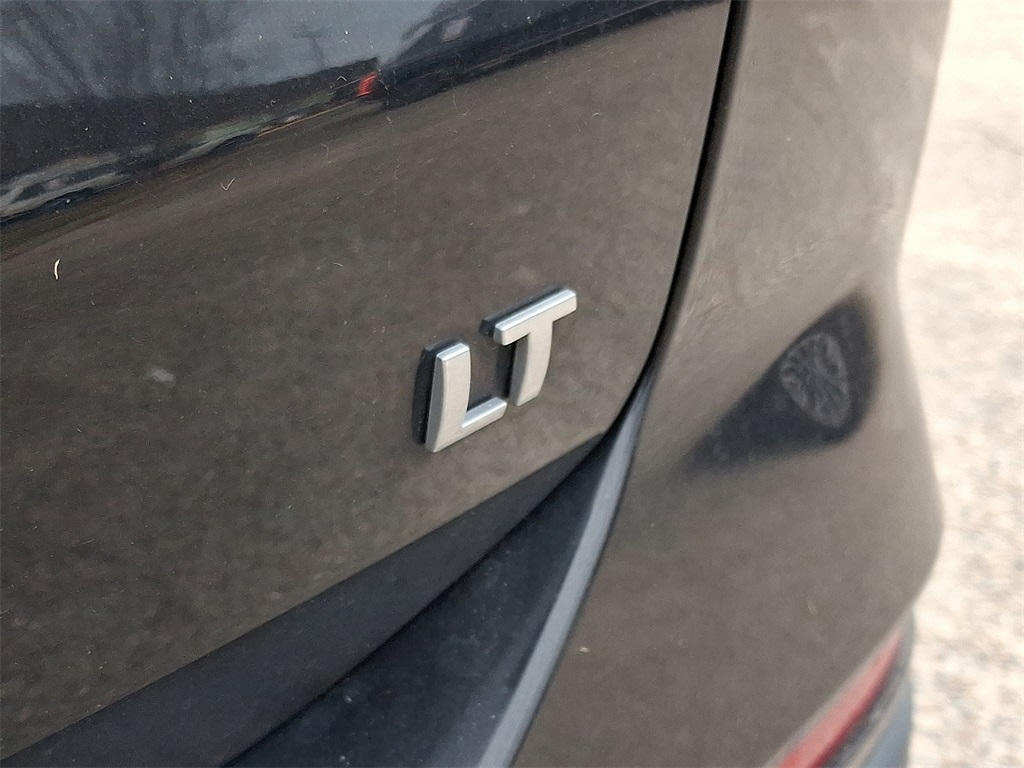 Thumbnail: 2022 Chevrolet Equinox - 31