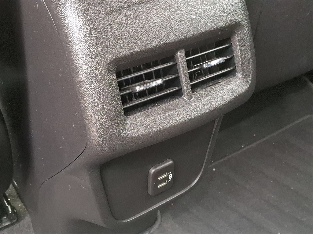 Thumbnail: 2022 Chevrolet Equinox - 29