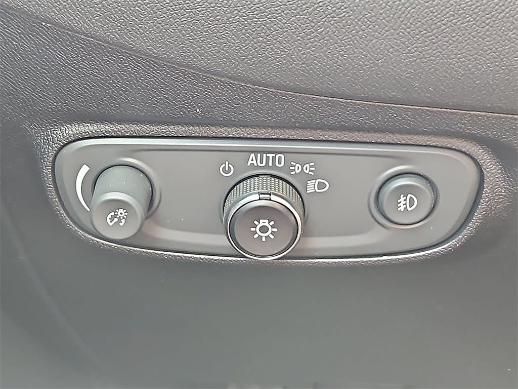 Thumbnail: 2019 Chevrolet Equinox - 28